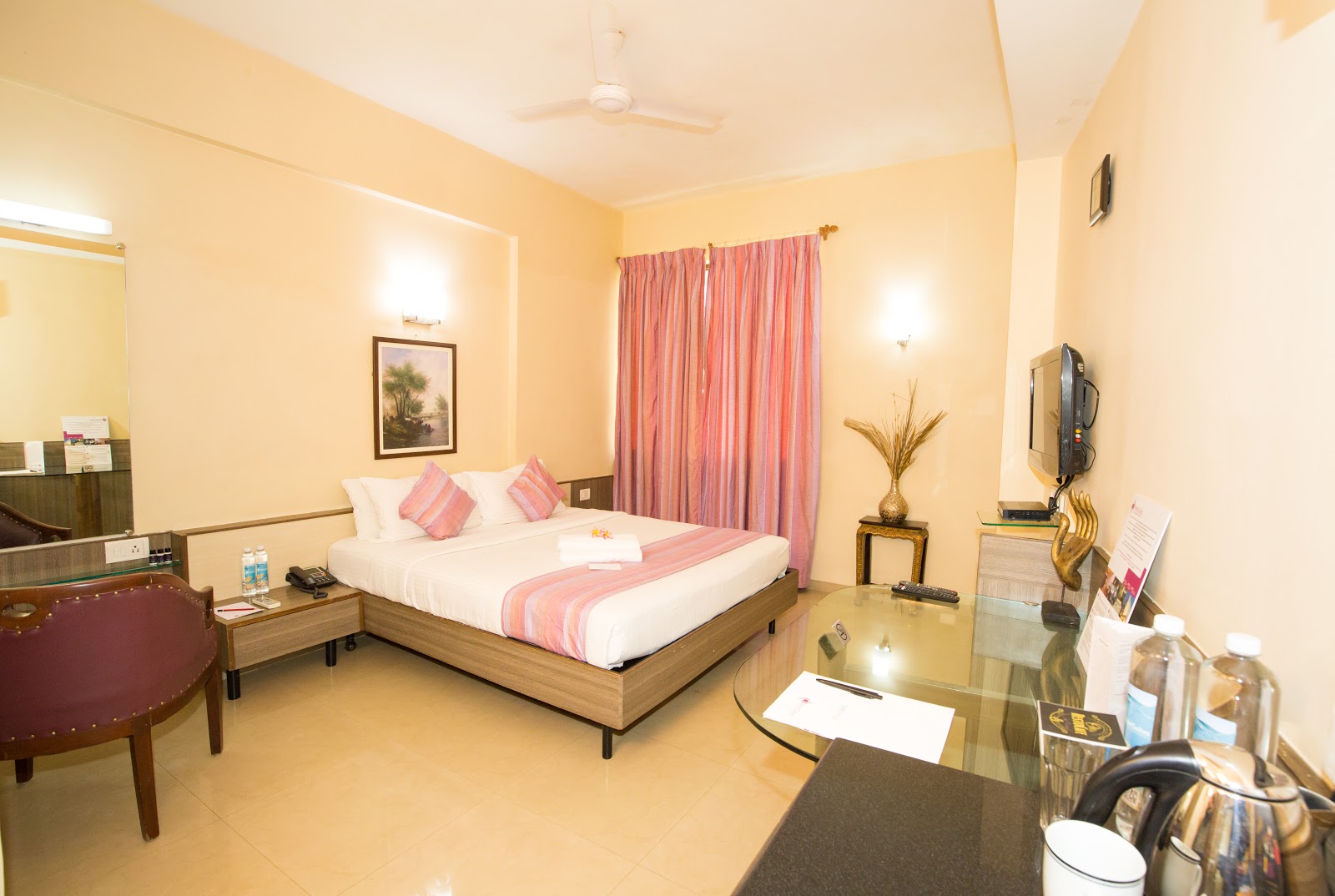 Pearl Suites — Banquet Hall in HAL Airport Road, Bangalore (on-site parking, in-house decoration, outside catering allowed, bar service available) — photo 4