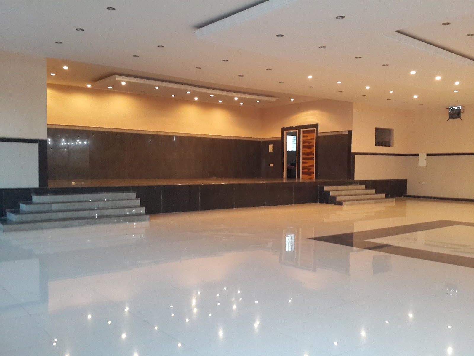 Siddu Gardens — Banquet Hall in Peenya, Bangalore (on-site parking, in-house decoration, DJ permitted, bar service available) — photo 2