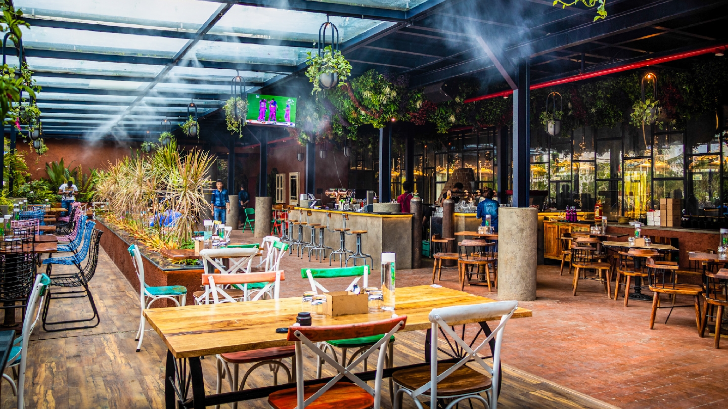 STORIES BREWERY & KITCHEN — Pub/Bar in Bangalore (on-site parking, in-house decoration, DJ permitted, bar service available)