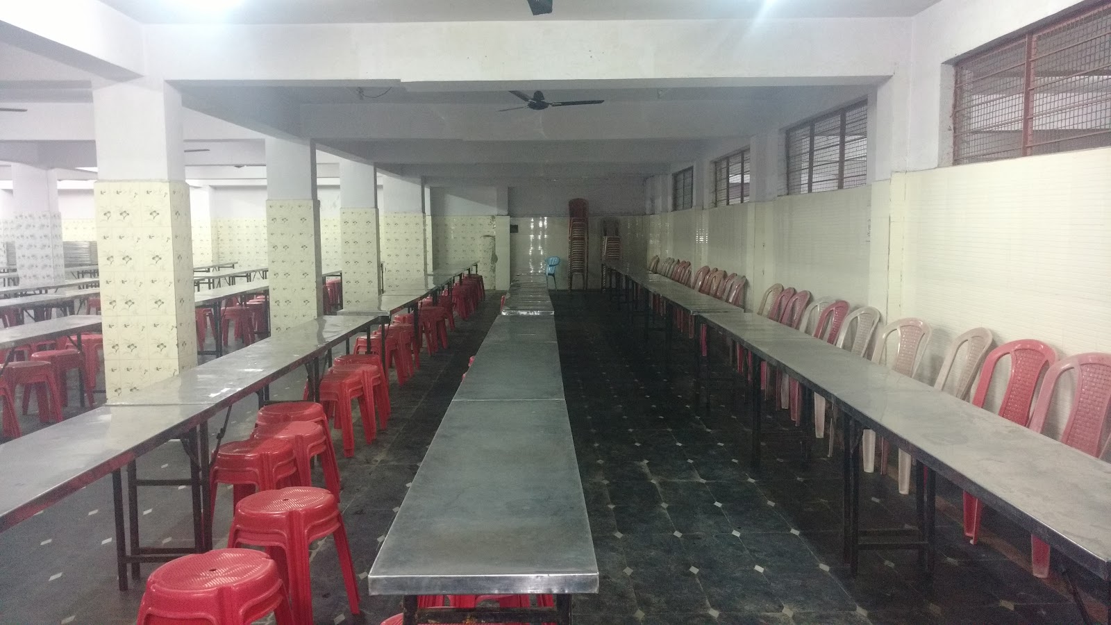 Sri Jangama Kshetra Prarthana Mandira — Banquet Hall in Chamrajpet, Bangalore (on-site parking, in-house decoration, DJ permitted, bar service available) — photo 4