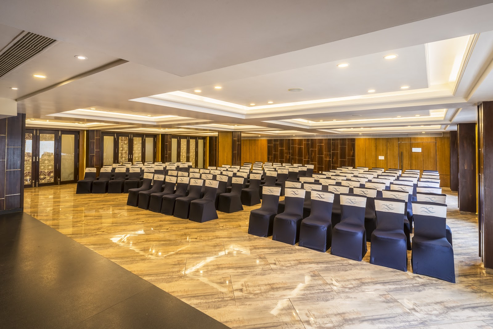 Citrine Hotel — Banquet Hall in Seshadripuram, Bangalore (on-site parking, in-house decoration, bar service available, 180–300 guest capacity) — photo 4