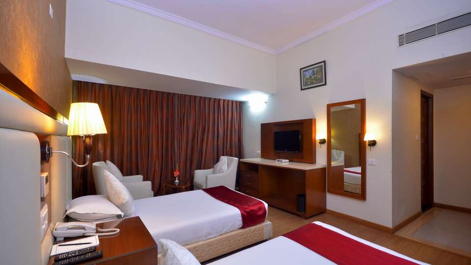Hotel Paraag — Banquet Hall in Vasanth Nagar, Bangalore (on-site parking, in-house decoration, outside catering allowed, bar service available) — photo 2