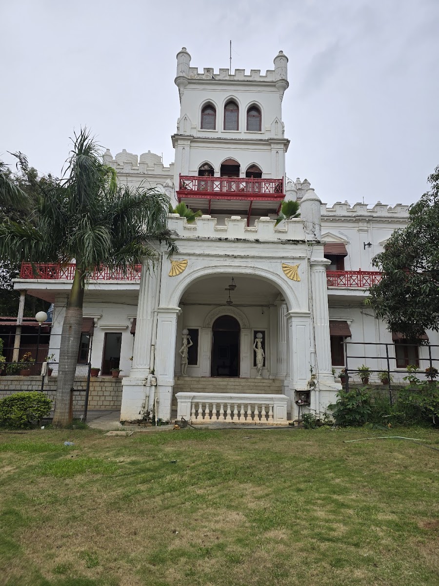 Jayamahal Palace Hotel — Banquet Hall in Palace Road, Bangalore (on-site parking, in-house decoration, bar service available, 2650–4000 guest capacity)