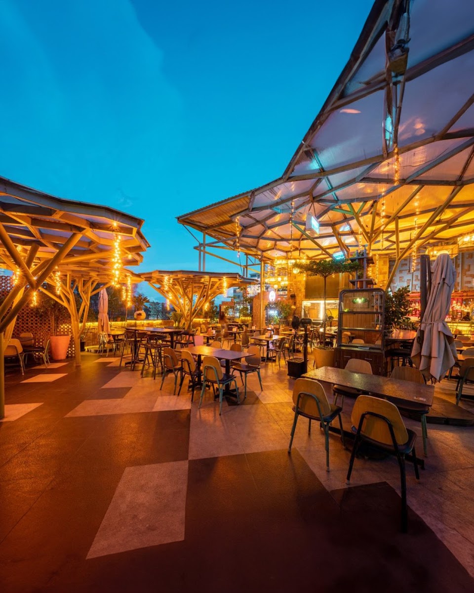 Aurum Brew Works — Banquet Hall in Bellandur, Bangalore (on-site parking, in-house decoration, DJ permitted, bar service available) — photo 4