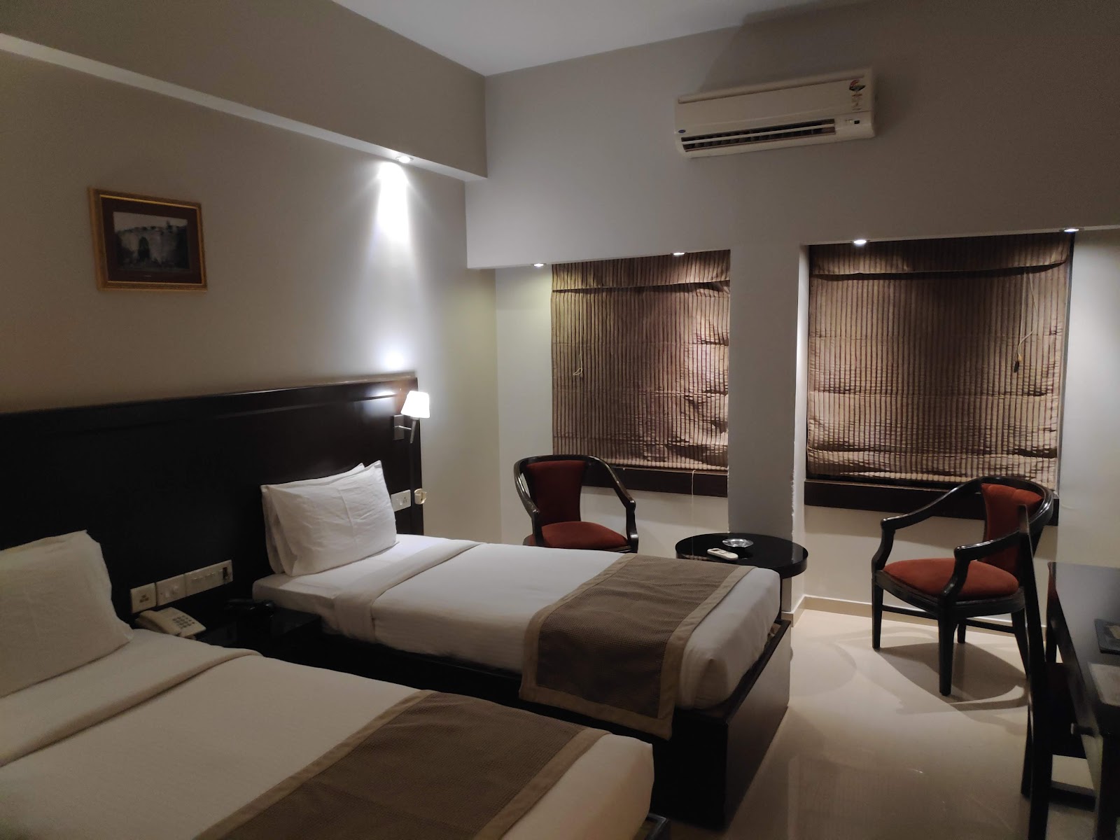 The Curzon Court — Banquet Hall in Ashok Nagar, Bangalore (on-site parking, in-house decoration, bar service available, 50–100 guest capacity) — photo 2