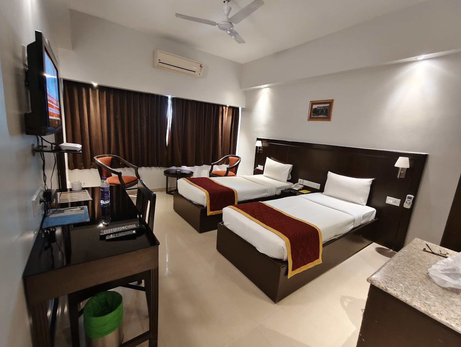 The Curzon Court — Banquet Hall in Ashok Nagar, Bangalore (on-site parking, in-house decoration, bar service available, 50–100 guest capacity) — photo 3