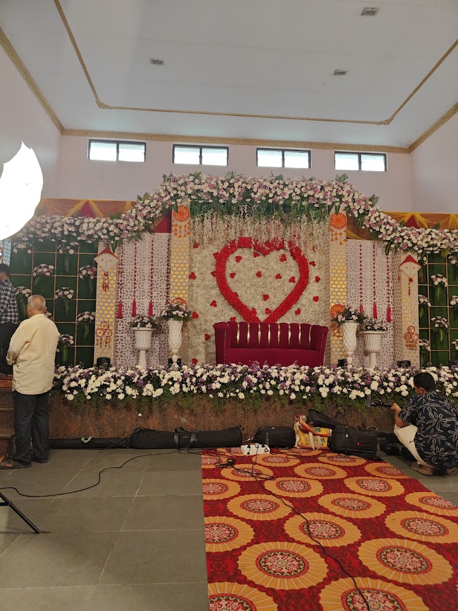 Sri Vasavi Mahal Kalyana Mantapa — Banquet Hall in Rajarajeshwari Nagar, Bangalore (on-site parking, in-house decoration, DJ permitted, bar service available) — photo 2
