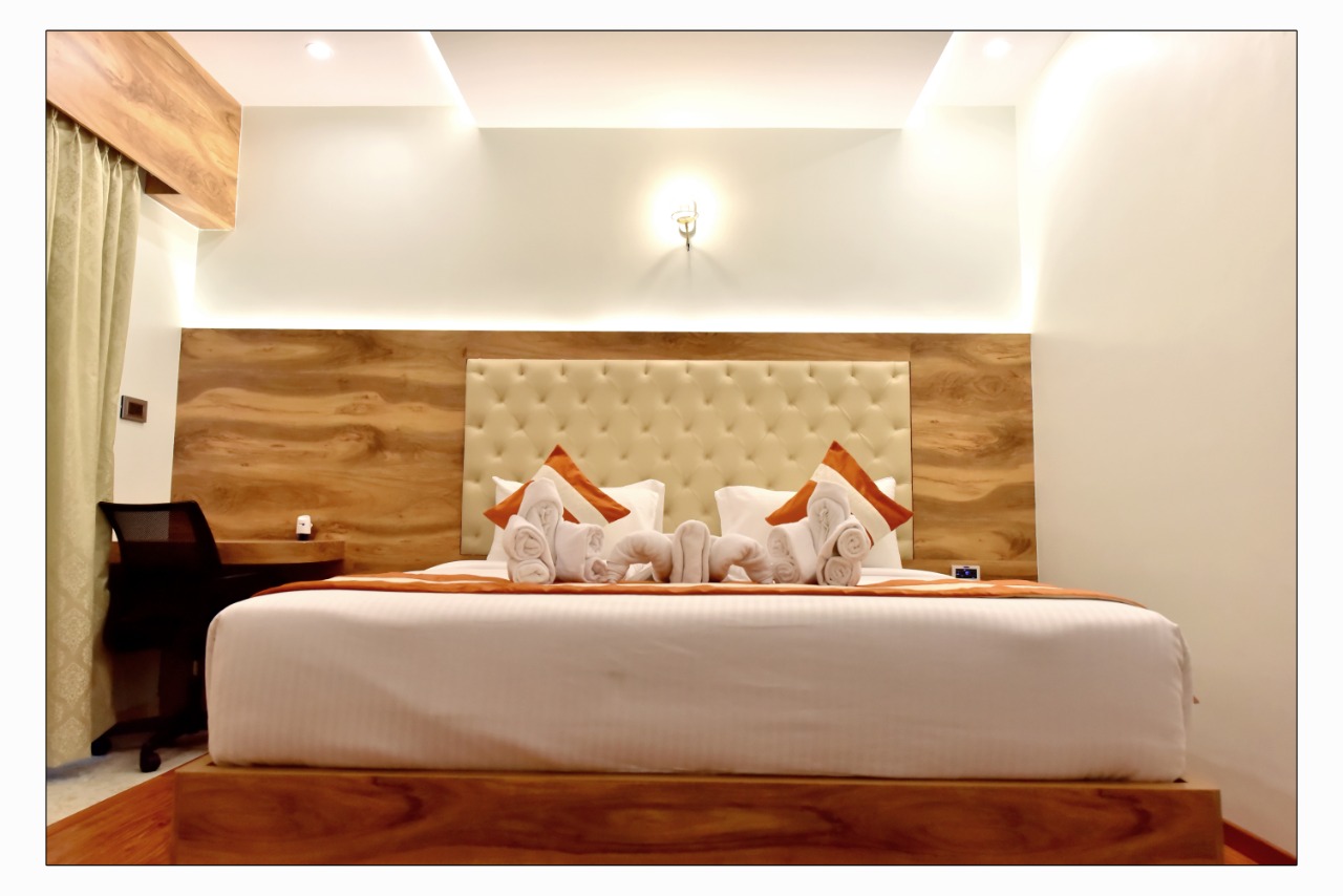 Royal Lotus View Resotel — Banquet Hall in Devanahalli, Bangalore (on-site parking, in-house decoration, outside catering allowed, bar service available) — photo 2