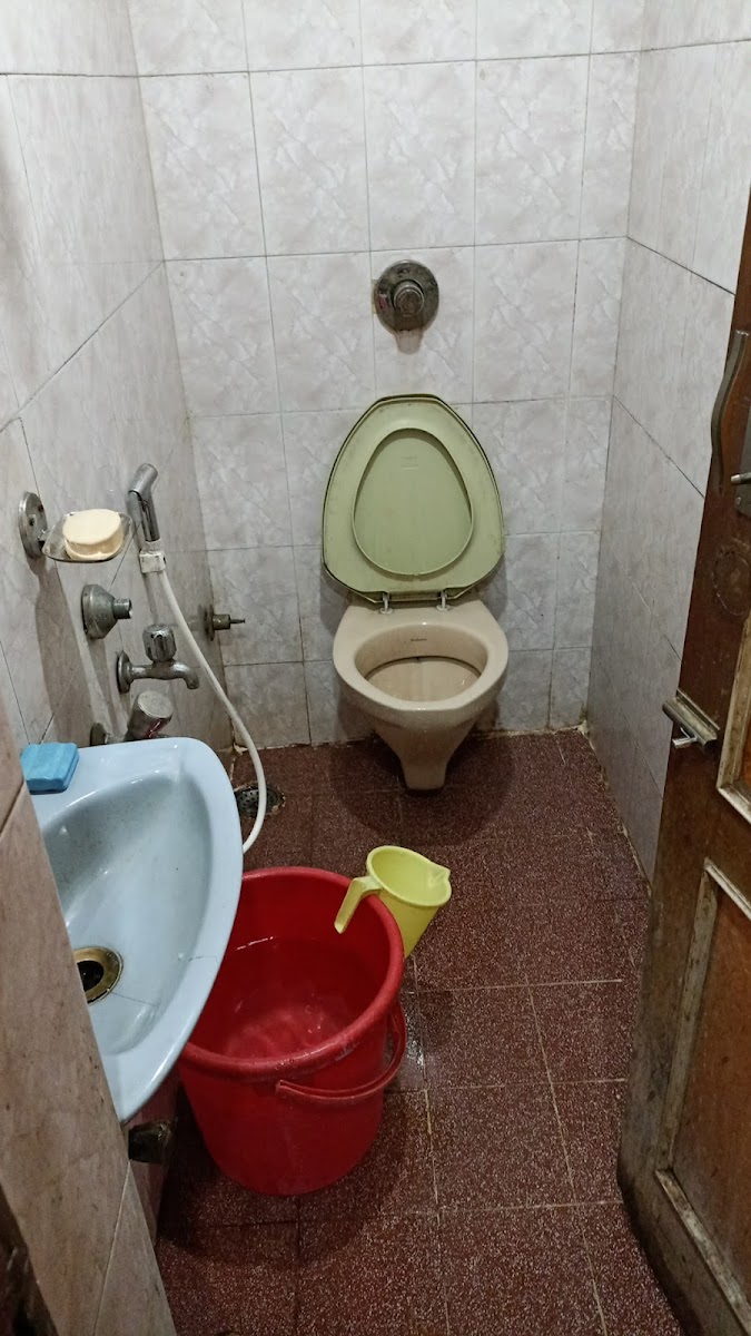 Akshatha Party Hall — Banquet Hall in Gandhi Nagar, Bangalore (on-site parking, in-house decoration, DJ permitted, bar service available) — photo 3