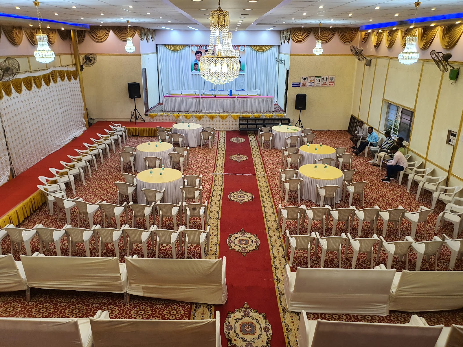 R.n. Gold Palace — Banquet Hall in Hosur Road, Bangalore (on-site parking, in-house decoration, DJ permitted, bar service available) — photo 2