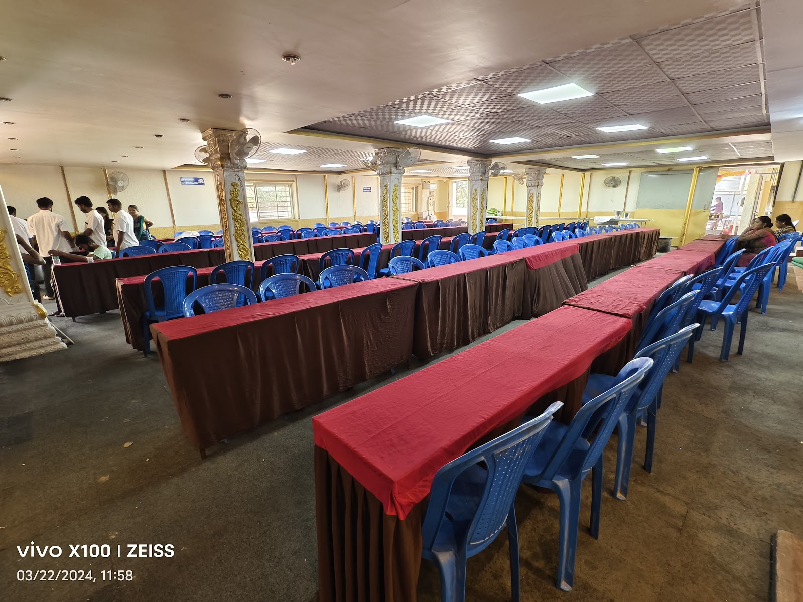 R.n. Gold Palace — Banquet Hall in Hosur Road, Bangalore (on-site parking, in-house decoration, DJ permitted, bar service available) — photo 3
