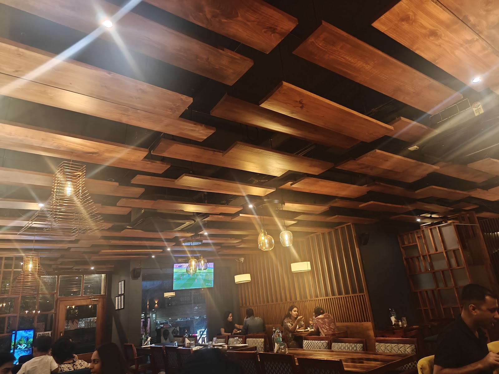 Basil Bistro — Banquet Hall in HSR Layout, Bangalore (on-site parking, in-house decoration, DJ permitted, bar service available) — photo 3