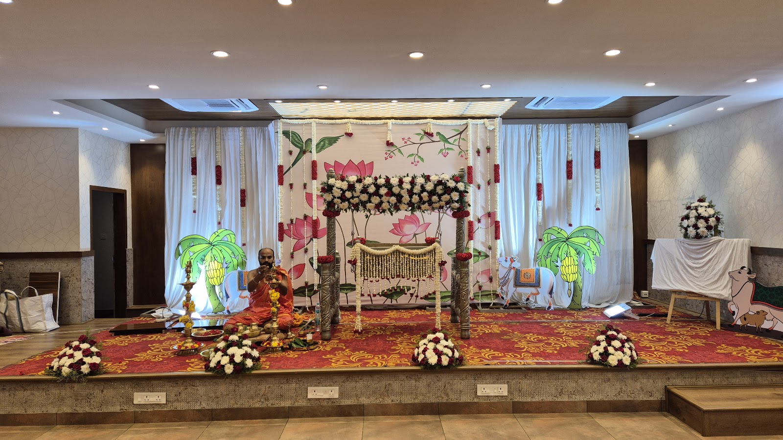 Vishal Royal Convention And Party Hall — Banquet Hall in Uttarahalli, Bangalore (on-site parking, in-house decoration, bar service available, 350–1000 guest capacity) — photo 3