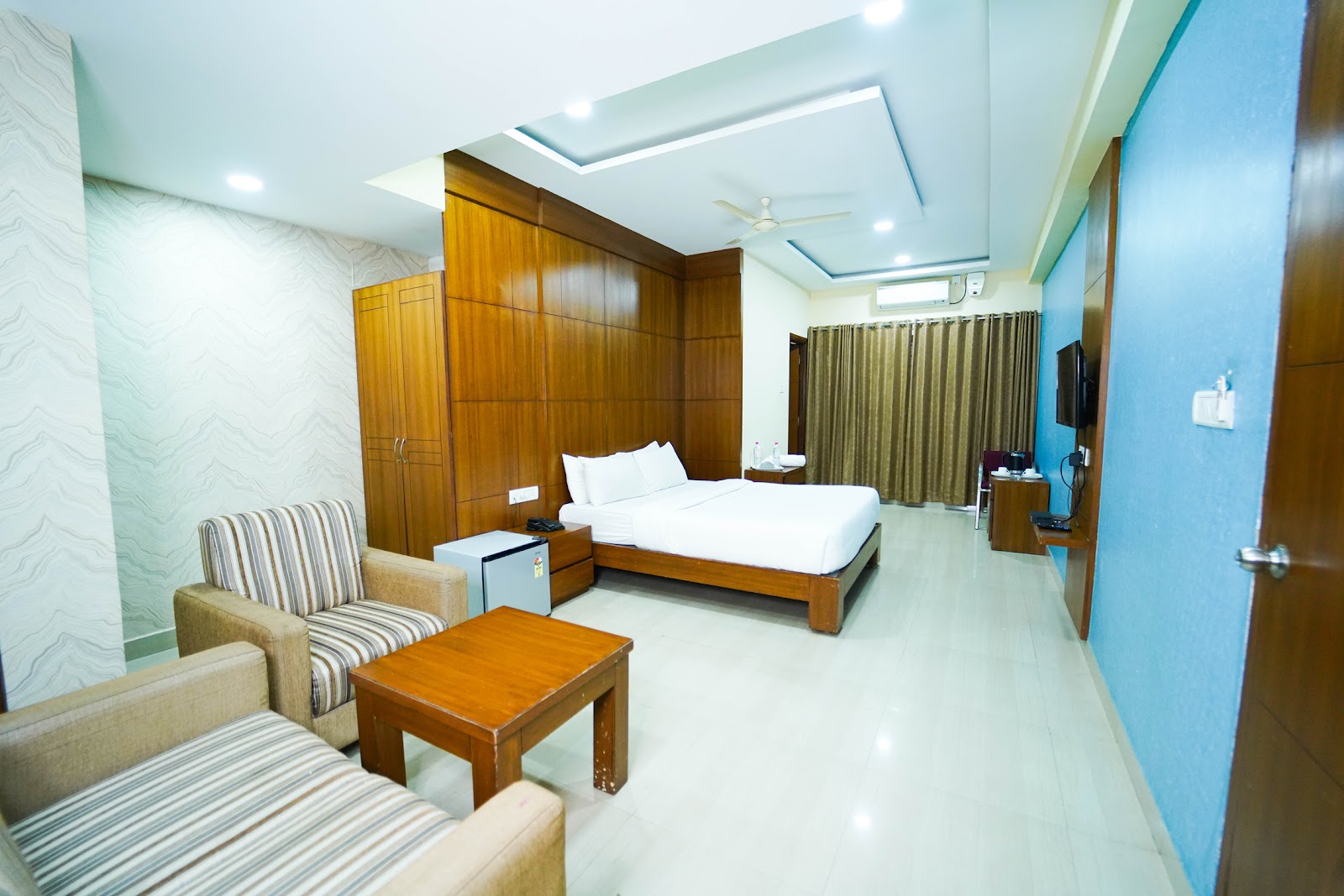 Atlaantic Inn — Banquet Hall in RT Nagar, Bangalore (on-site parking, in-house decoration, outside catering allowed, bar service available) — photo 2