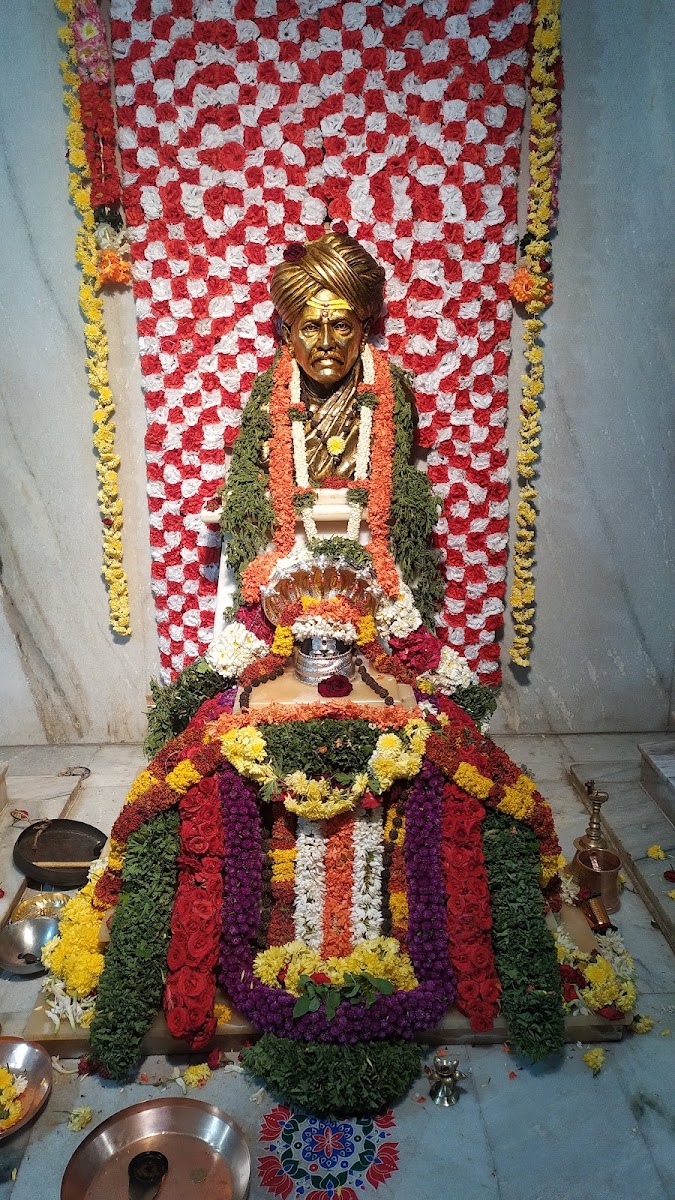 Shri Keramalu Veeranna Bhavana — Banquet Hall in Malleswaram, Bangalore (on-site parking, in-house decoration, DJ permitted, bar service available) — photo 3