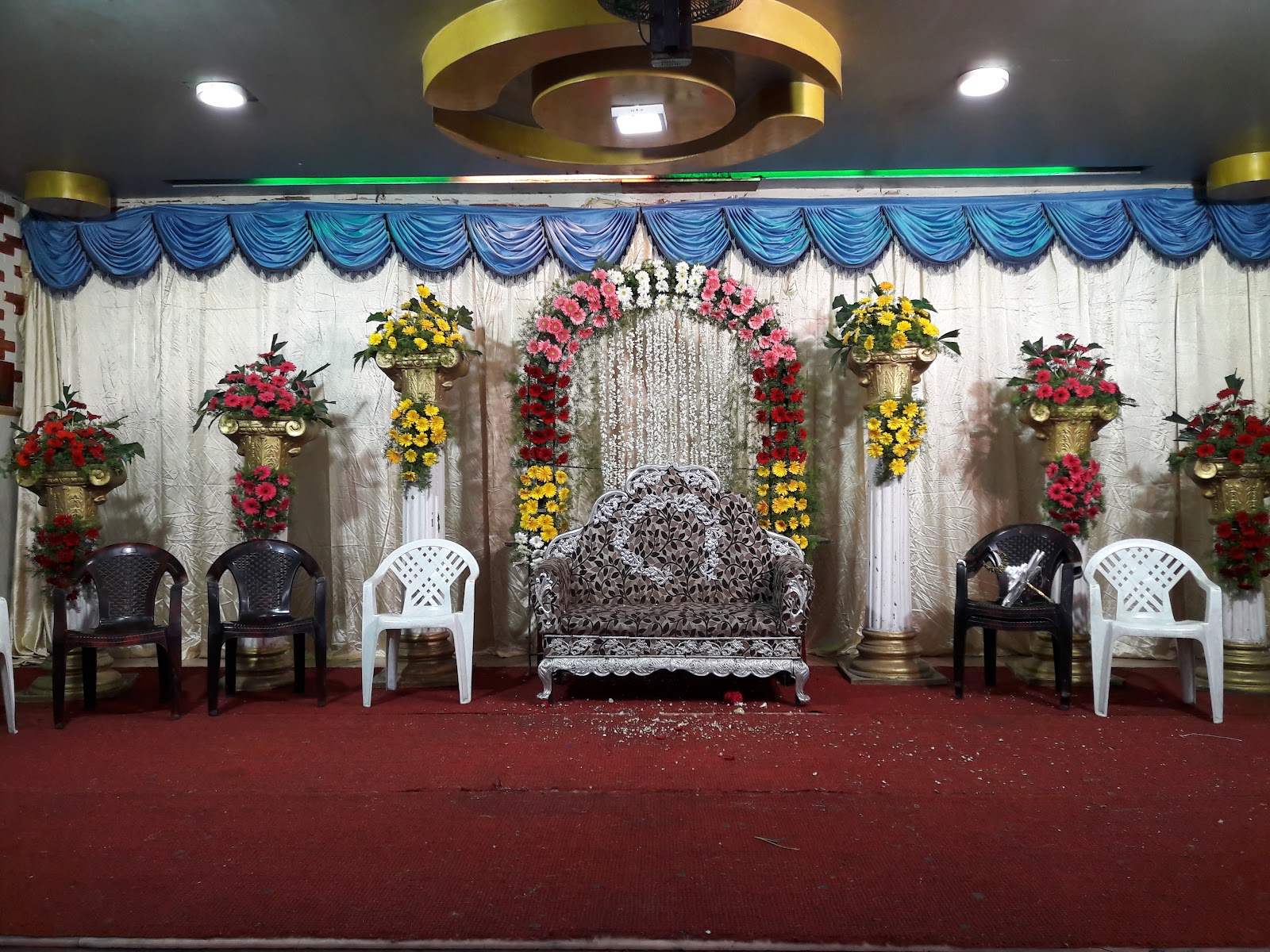 Karnataka Kalyana Mantapa — Banquet Hall in RT Nagar, Bangalore (on-site parking, in-house decoration, DJ permitted, bar service available) — photo 2