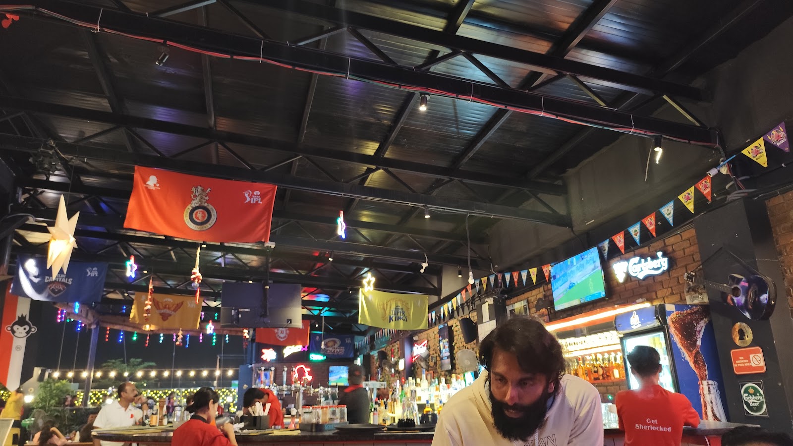 Sherlock's Lounge & Kitchen Nagarbhavi — Banquet Hall in Nagarabhavi, Bangalore (on-site parking, in-house decoration, DJ permitted, bar service available) — photo 3