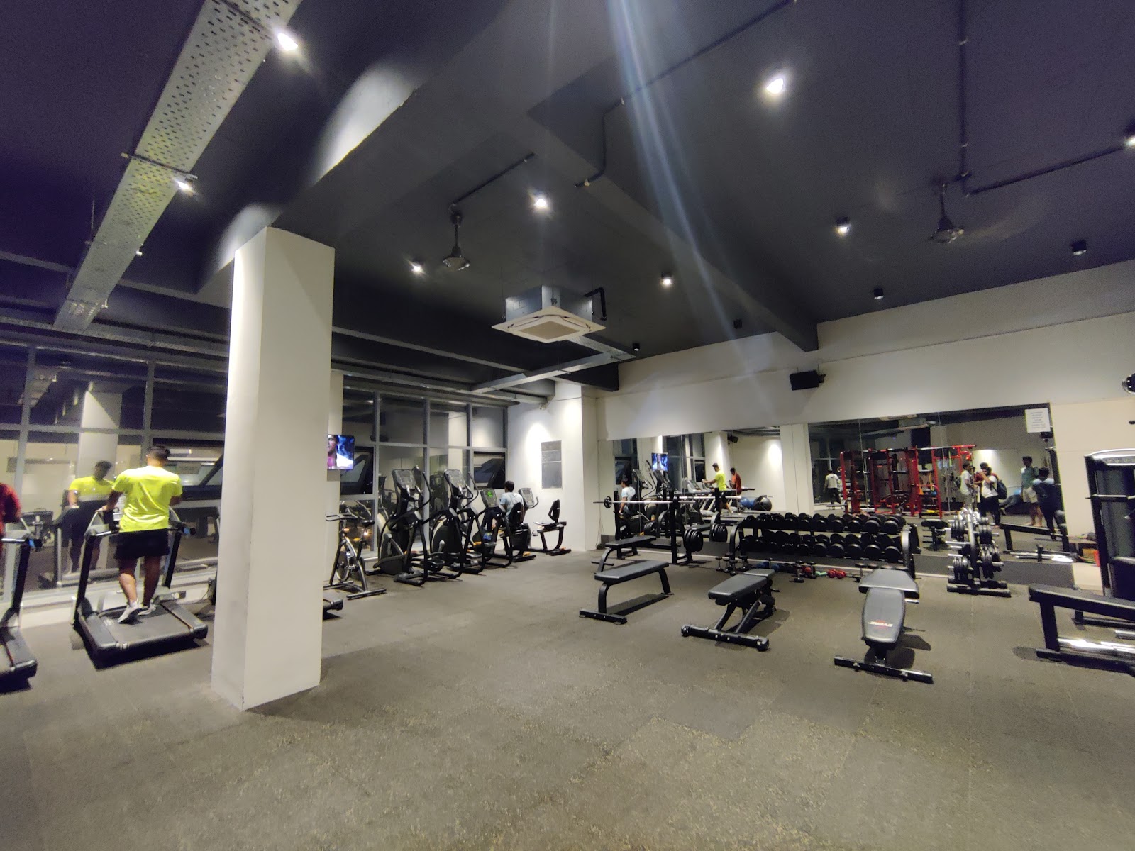 Kings Club — Banquet Hall in Nagarabhavi, Bangalore (on-site parking, in-house decoration, bar service available, 500–700 guest capacity) — photo 3