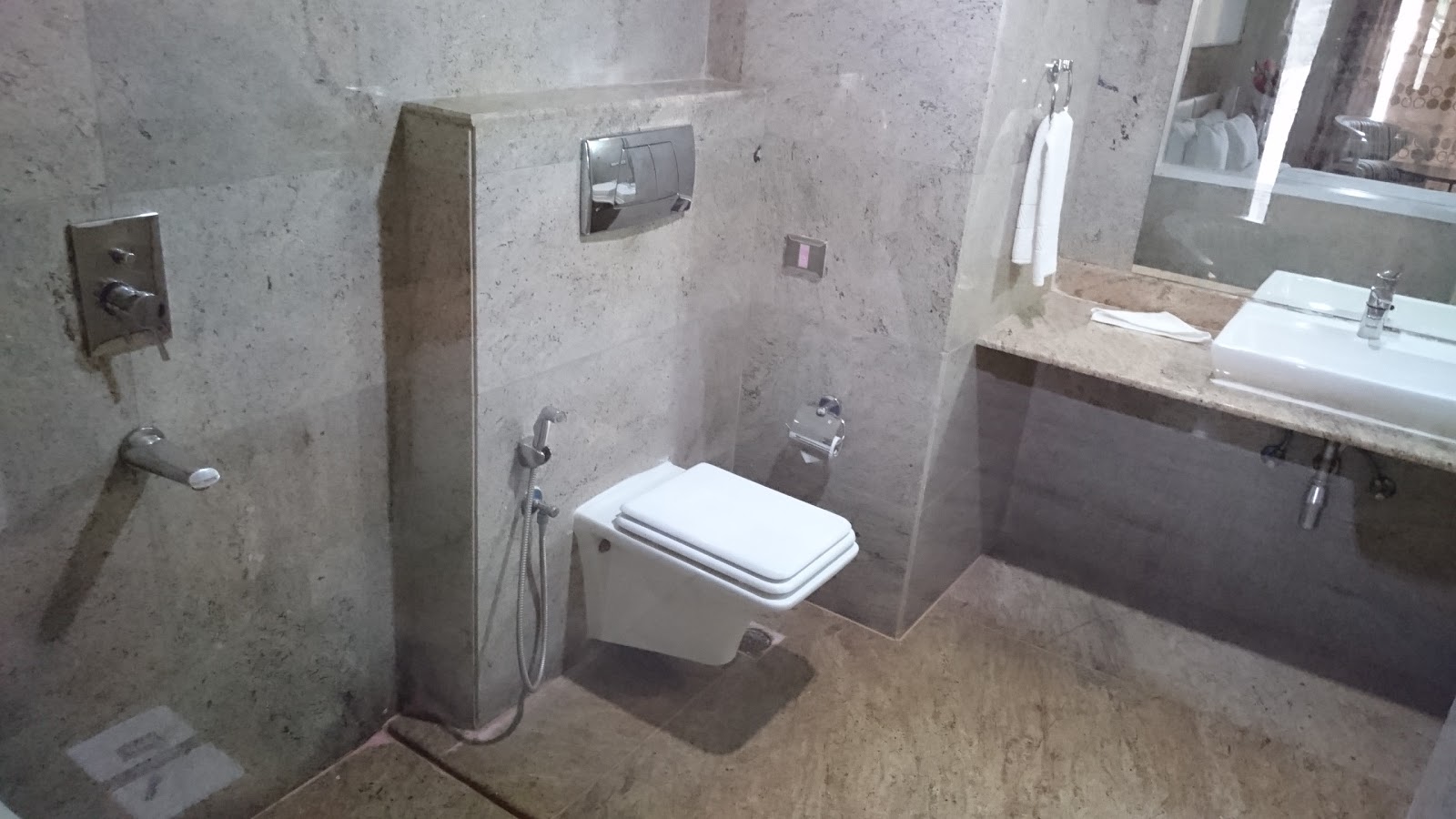 Rosewood International Hotel — Banquet Hall in Magadi Main Road, Bangalore (on-site parking, in-house decoration, outside catering allowed, bar service available) — photo 3