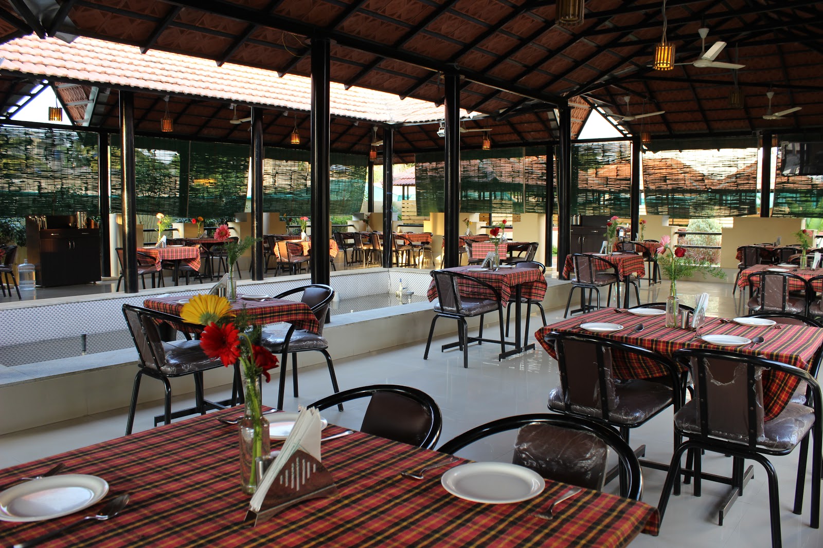 Swadeshi's Family — Banquet Hall in Kanakapura Road, Bangalore (on-site parking, in-house decoration, DJ permitted, bar service available)