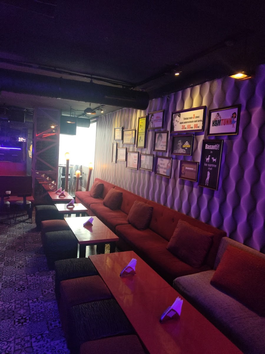 Glassy Lounge Bar — Pub/Bar in Bellandur, Bangalore (on-site parking, in-house decoration, DJ permitted, bar service available) — photo 3