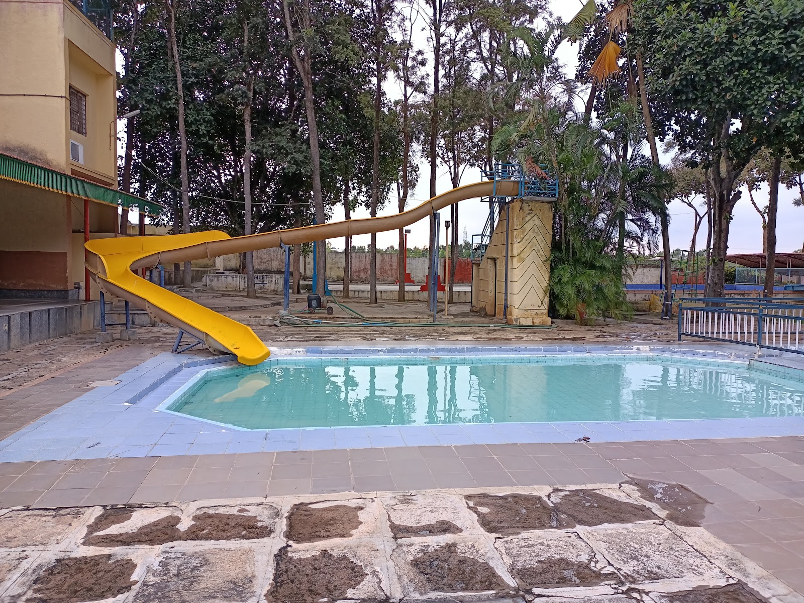 Residency Holiday Resort — Banquet Hall in Nelamangala, Bangalore (on-site parking, in-house decoration, outside catering allowed, bar service available) — photo 3