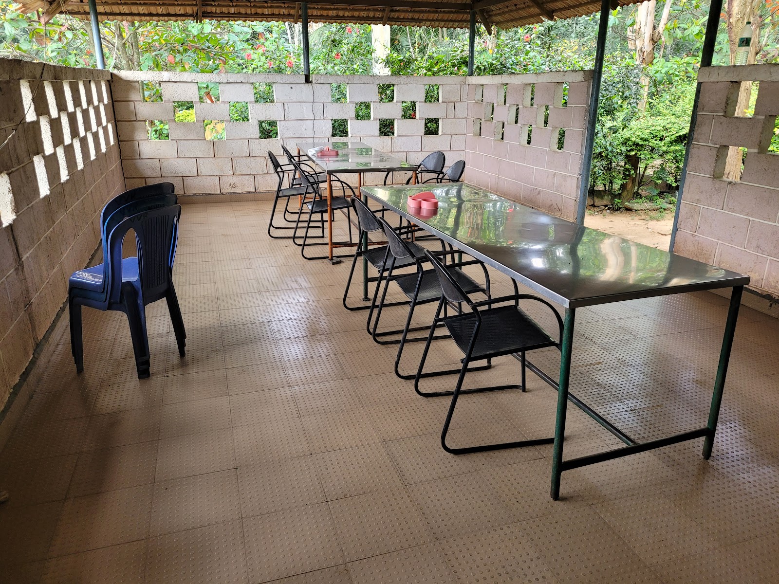 Valley View Resort — Resort in Bannerghatta Road, Bangalore (on-site parking, in-house decoration, bar service available, 700–1050 guest capacity) — photo 4