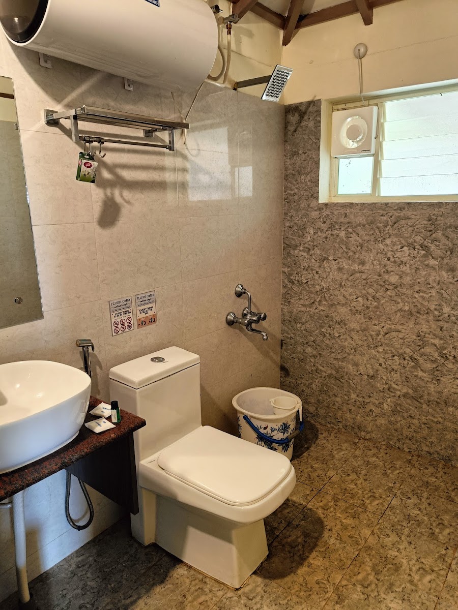 The Odyssey Retreat Resort — Resort in Bannerghatta Road, Bangalore (on-site parking, in-house decoration, bar service available, 1000–1500 guest capacity) — photo 4