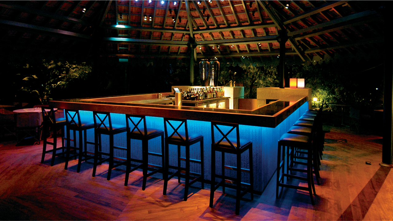 Blue Bar — Pub/Bar in Race Course Road, Bangalore (on-site parking, in-house decoration, DJ permitted, bar service available) — photo 4
