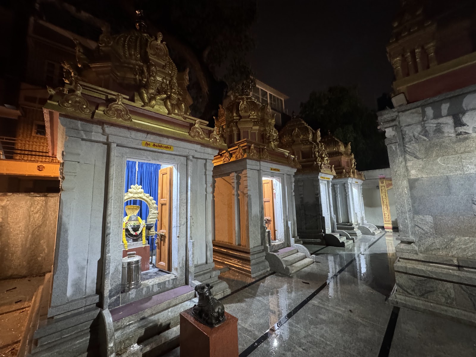 Sri Lakshmi Venkateshwara Kalyana Mantapa · Banashankari 2nd Stage — Banquet Hall in Bangalore (on-site parking, in-house decoration, DJ permitted, bar service available)
