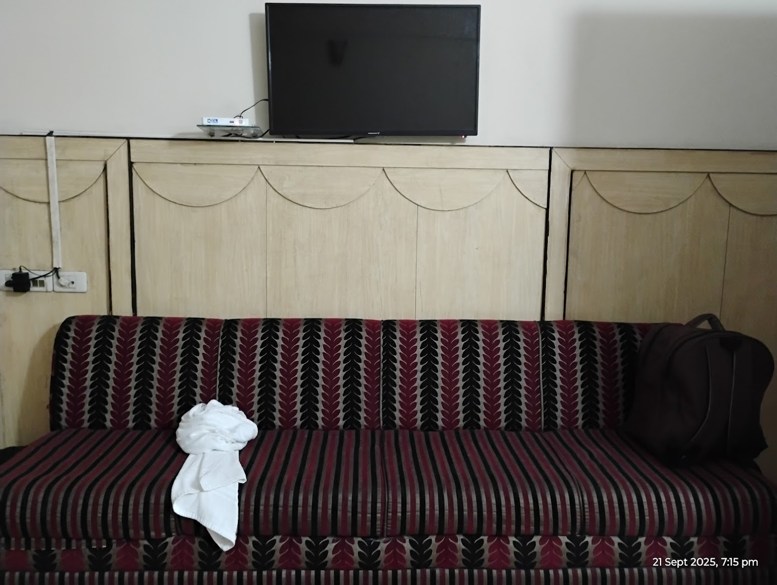Hotel Sabharwal Viceroy — Banquet Hall in KR Market, Bangalore (on-site parking, in-house decoration, bar service available, 4.3★ rated) — photo 3