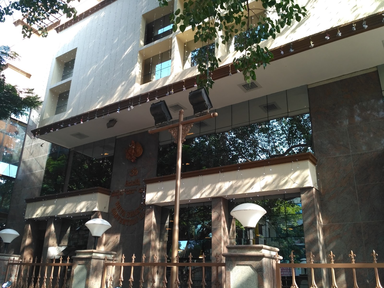 Shiva Shakthi Convention Hall — Banquet Hall in Basavanagudi, Bangalore (on-site parking, in-house decoration, DJ permitted, bar service available) — photo 4