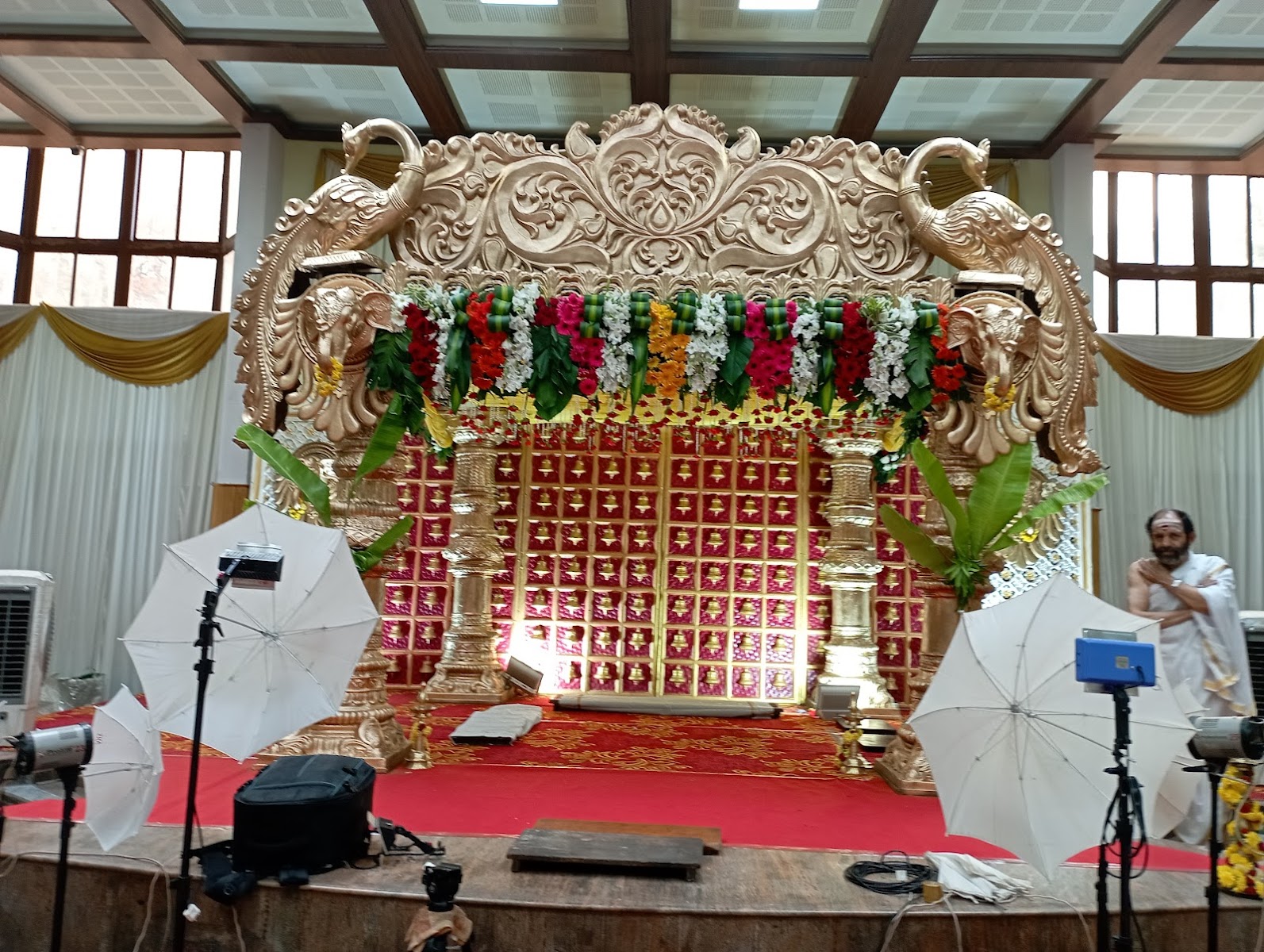 Sri Gurunarasimha Kalyana Mantapa — Banquet Hall in Basavanagudi, Bangalore (on-site parking, in-house decoration, DJ permitted, bar service available) — photo 2