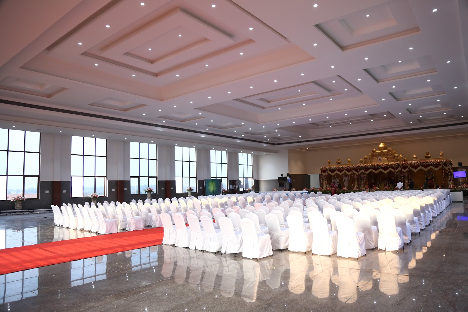 Bandhavya Kalyana Mantapa — Banquet Hall in Bangalore (on-site parking, in-house decoration, DJ permitted, bar service available)