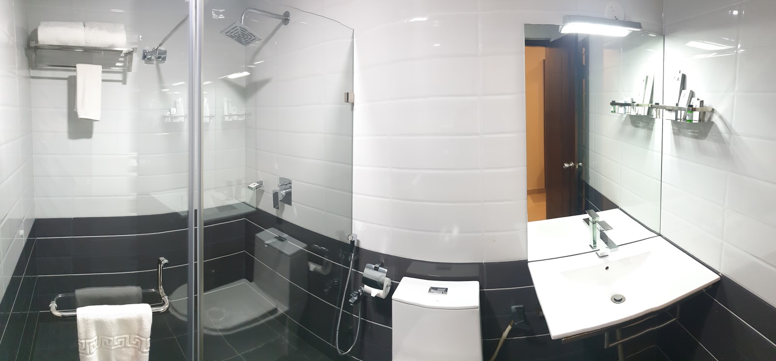 Arna Hotel — Banquet Hall in Yelahanka, Bangalore (on-site parking, in-house decoration, outside catering allowed, bar service available) — photo 3
