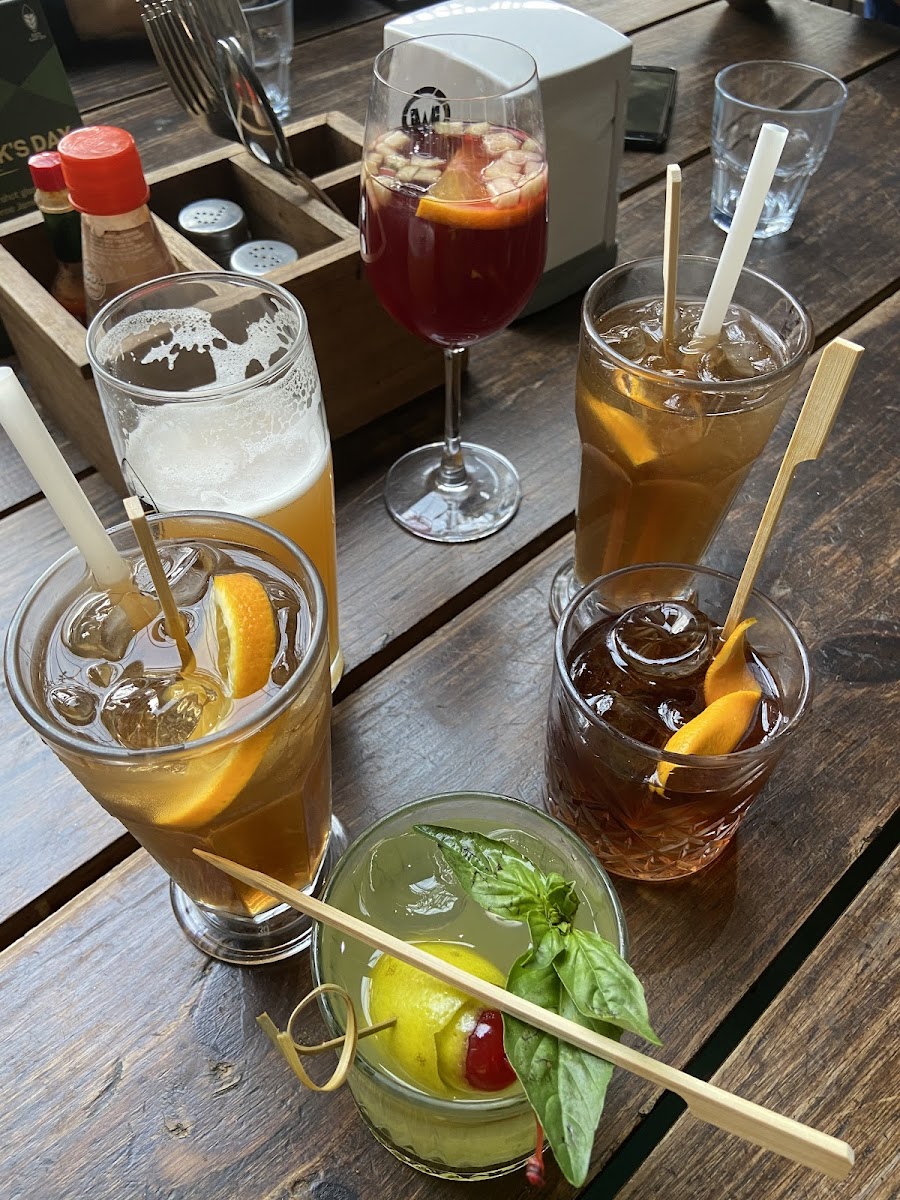 Biergarten Brewery And Kitchen — Pub/Bar in Koramangala, Bangalore (on-site parking, in-house decoration, DJ permitted, bar service available) — photo 4