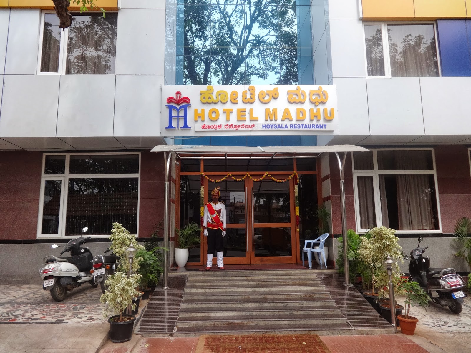 Hotel Madhu — Banquet Hall in Bangalore (on-site parking, in-house decoration, bar service available, 80–125 guest capacity)