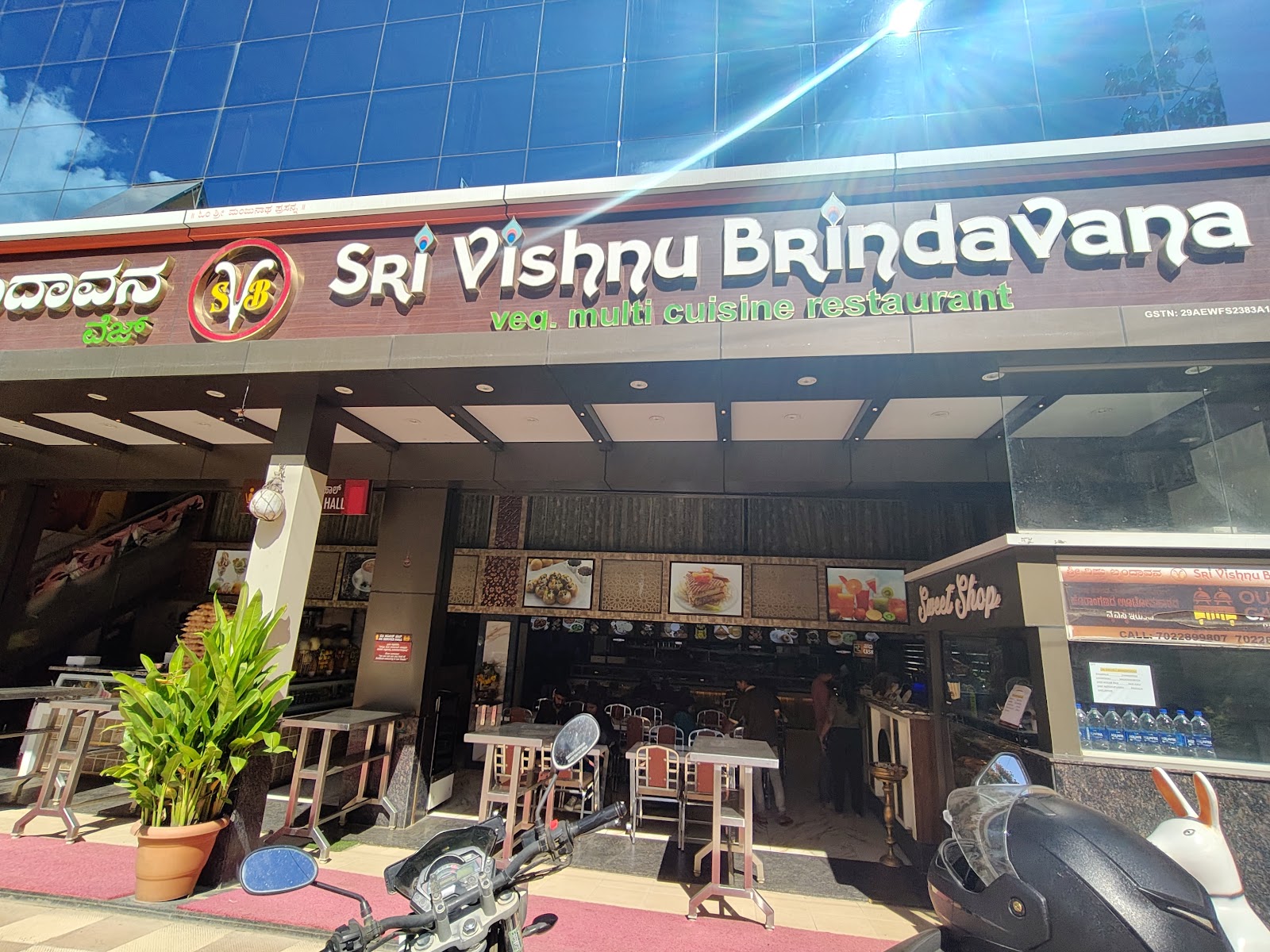 Sri Vishnu Brindavana Party Hall — Banquet Hall in Sarjapur Road, Bangalore (on-site parking, in-house decoration, outside catering allowed, bar service available) — photo 3
