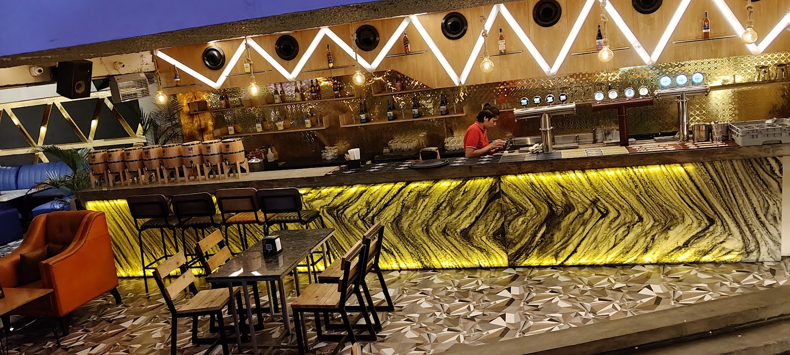 Sky Garden  Rooftop Bar & Kitchen — Pub/Bar in Whitefield, Bangalore (on-site parking, in-house decoration, DJ permitted, bar service available) — photo 2