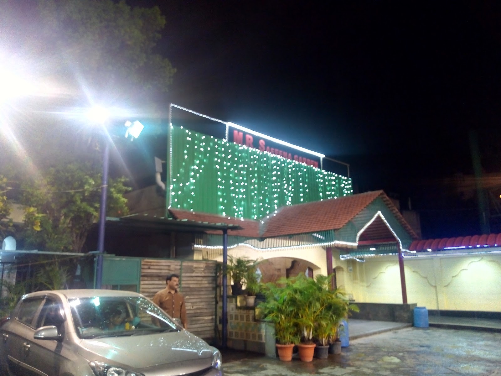 M.R. Safeena Garden — Banquet Hall in Frazer Town, Bangalore (on-site parking, in-house decoration, DJ permitted, bar service available) — photo 3