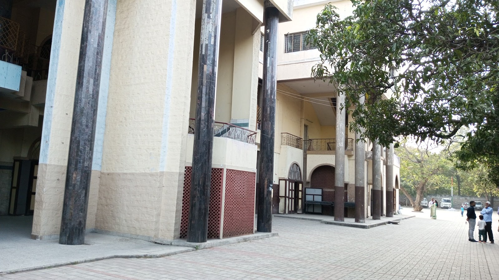 Shadaab Shadi Mahal — Banquet Hall in Bangalore (on-site parking, in-house decoration, DJ permitted, bar service available)