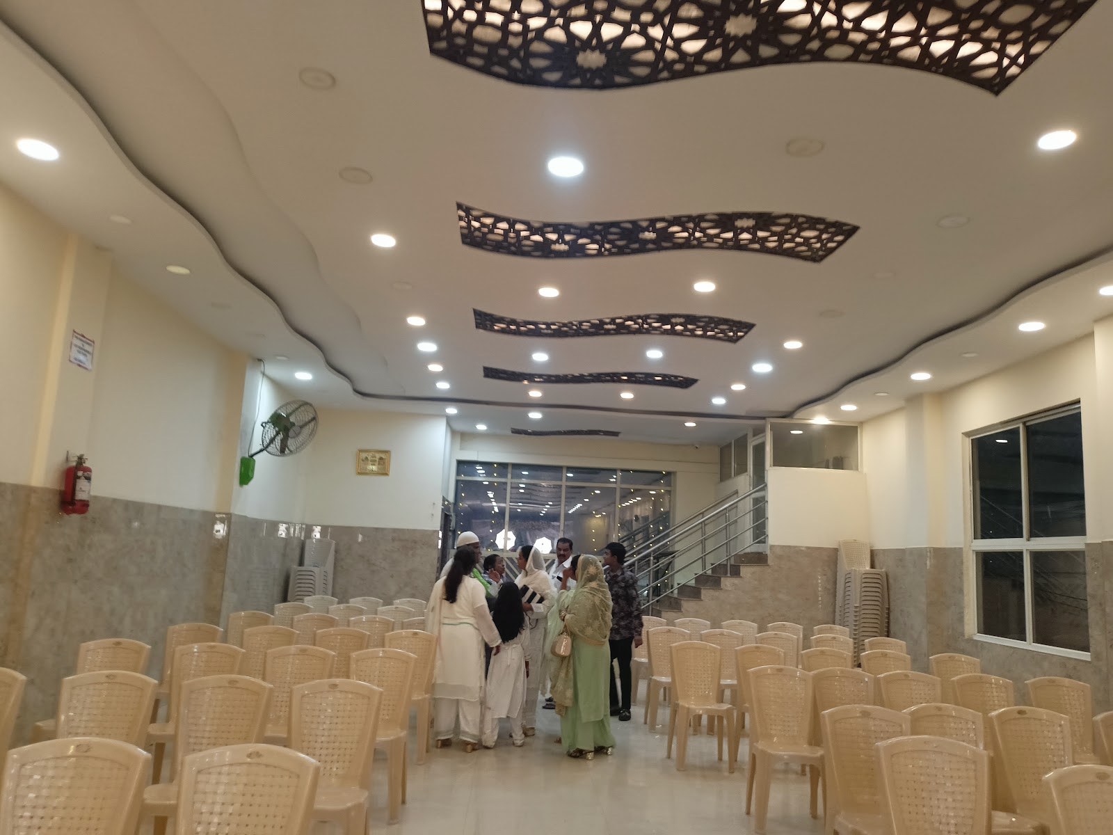 Sharieff Convention Centre — Banquet Hall in Shivajinagar, Bangalore (on-site parking, in-house decoration, DJ permitted, bar service available) — photo 2