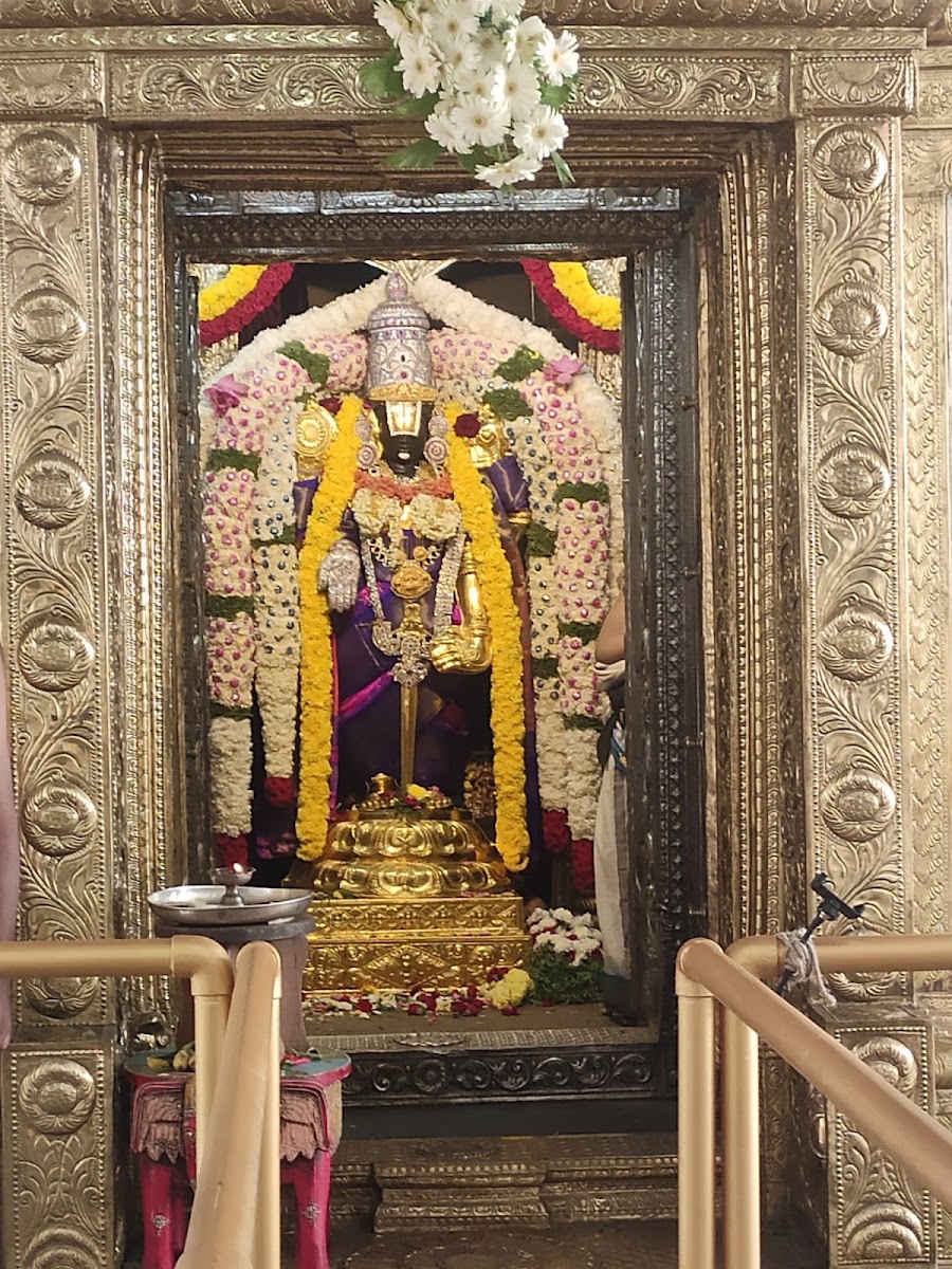 Srinivasa Sagara Kalyana Mantapa — Banquet Hall in Bangalore (on-site parking, in-house decoration, DJ permitted, bar service available)
