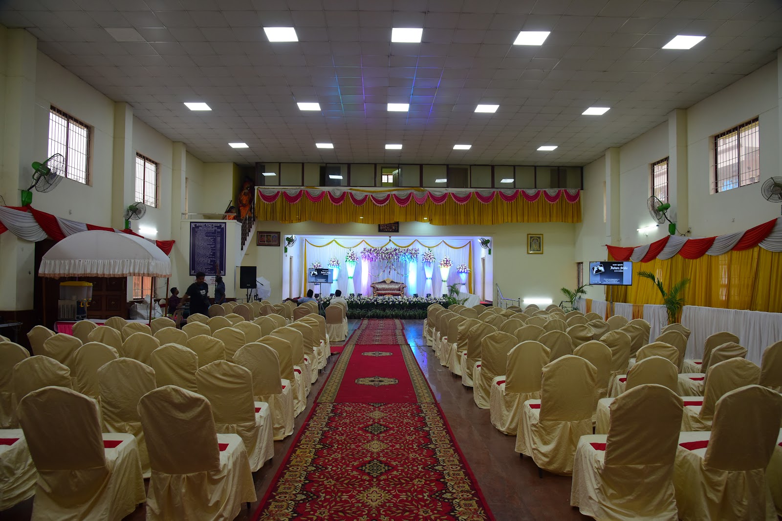 Sreenivasa Kalyana Mantapa — Banquet Hall in Bangalore (on-site parking, in-house decoration, DJ permitted, bar service available)