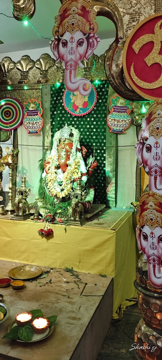 Sri Eswara Seva Mandali Kalyana Mantapa — Banquet Hall in Malleswaram, Bangalore (on-site parking, in-house decoration, DJ permitted, bar service available) — photo 3