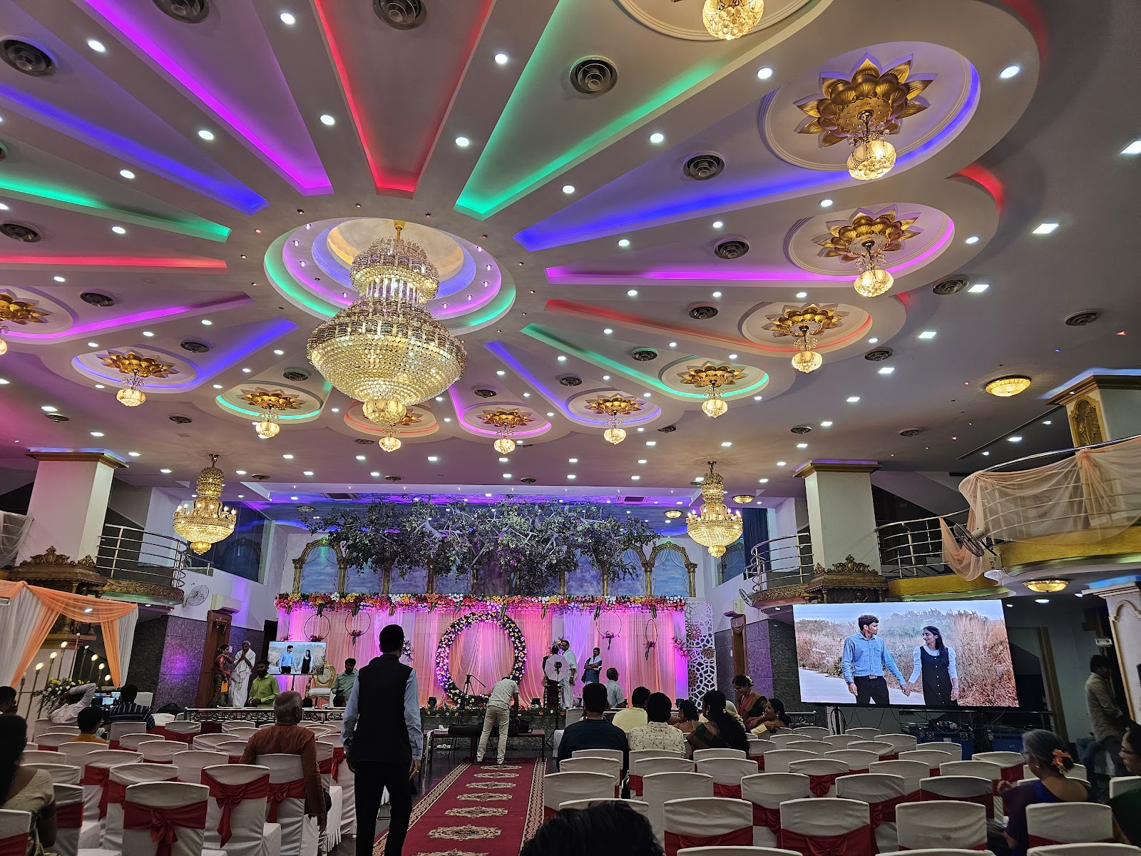 Punam Mahal — Banquet Hall in Kengeri, Bangalore (on-site parking, in-house decoration, DJ permitted, bar service available) — photo 2