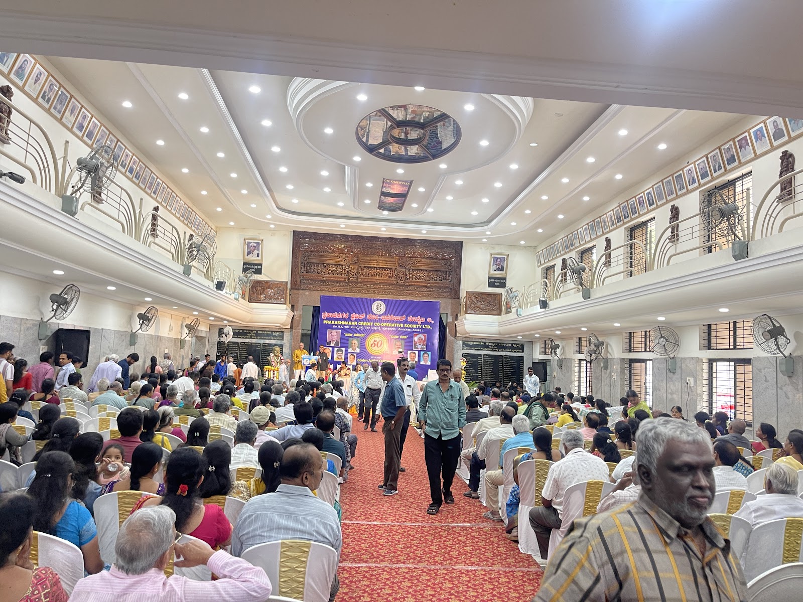 Sri Rajarajeshwari Kalyana Mantapa · Rajajinagar — Banquet Hall in Rajajinagar, Bangalore (on-site parking, in-house decoration, DJ permitted, bar service available)