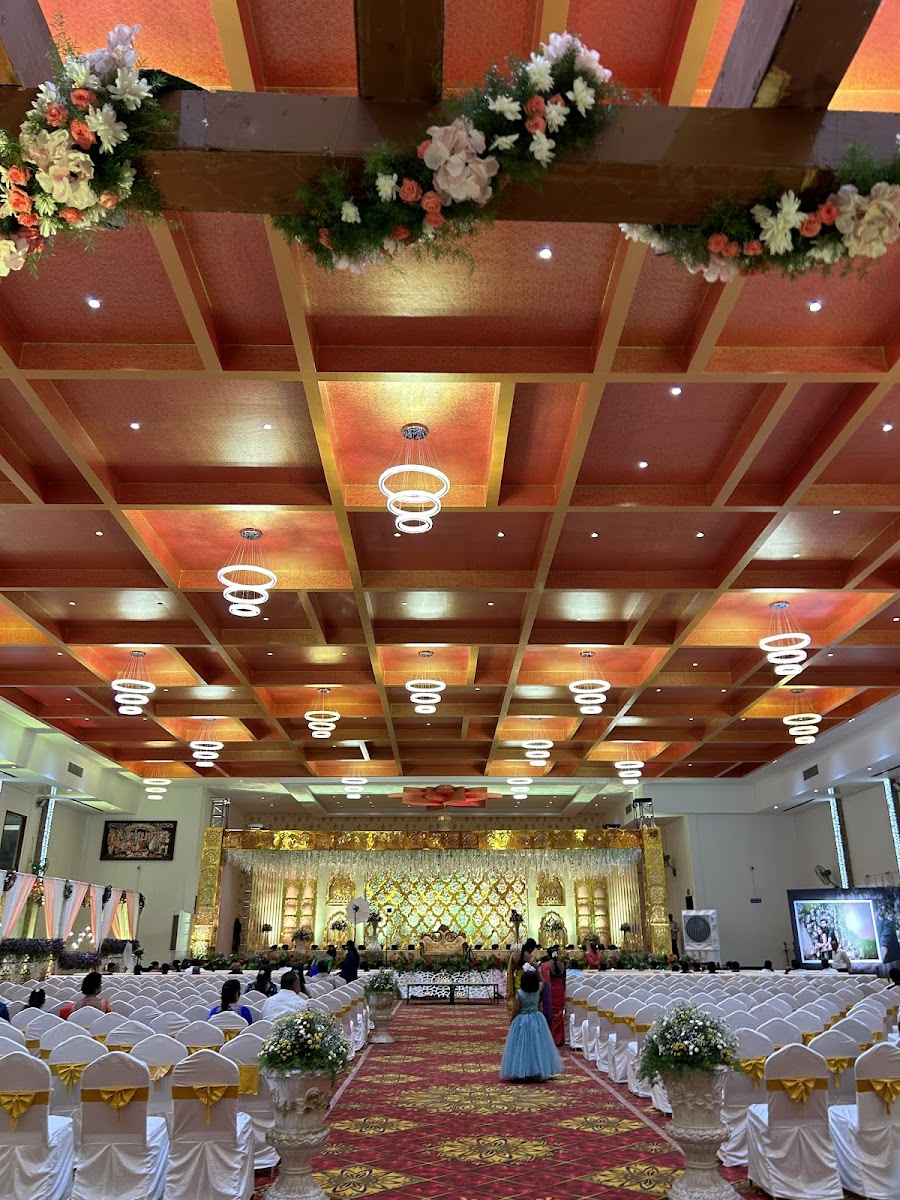 Royal & Grand Palace — Banquet Hall in Sarjapur, Bangalore (on-site parking, in-house decoration, DJ permitted, bar service available) — photo 2
