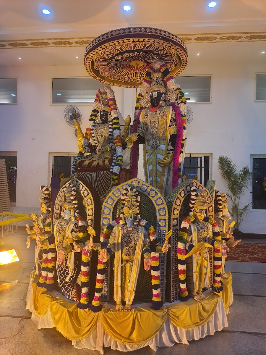 Lakshmi Convention Hall · Attibele — Banquet Hall in Attibele, Bangalore (on-site parking, in-house decoration, DJ permitted, bar service available) — photo 4