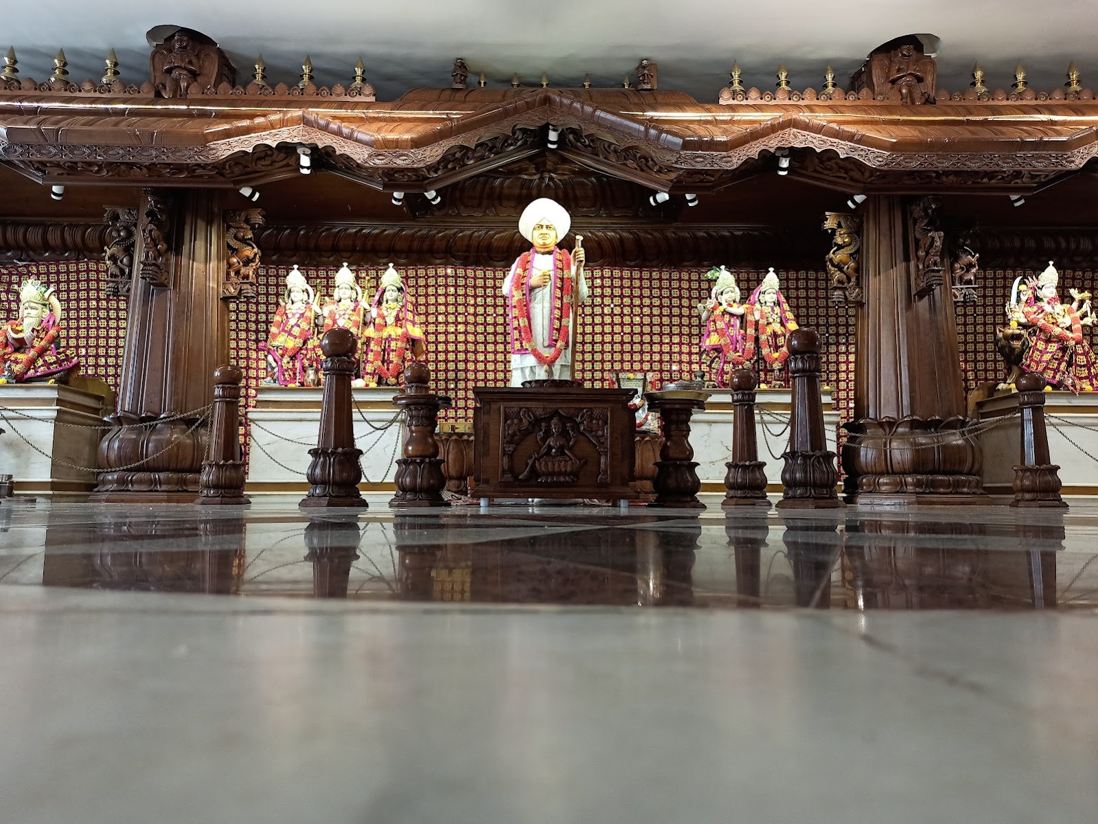 Jalaram Bhavan — Banquet Hall in Rajajinagar, Bangalore (on-site parking, in-house decoration, DJ permitted, bar service available) — photo 4
